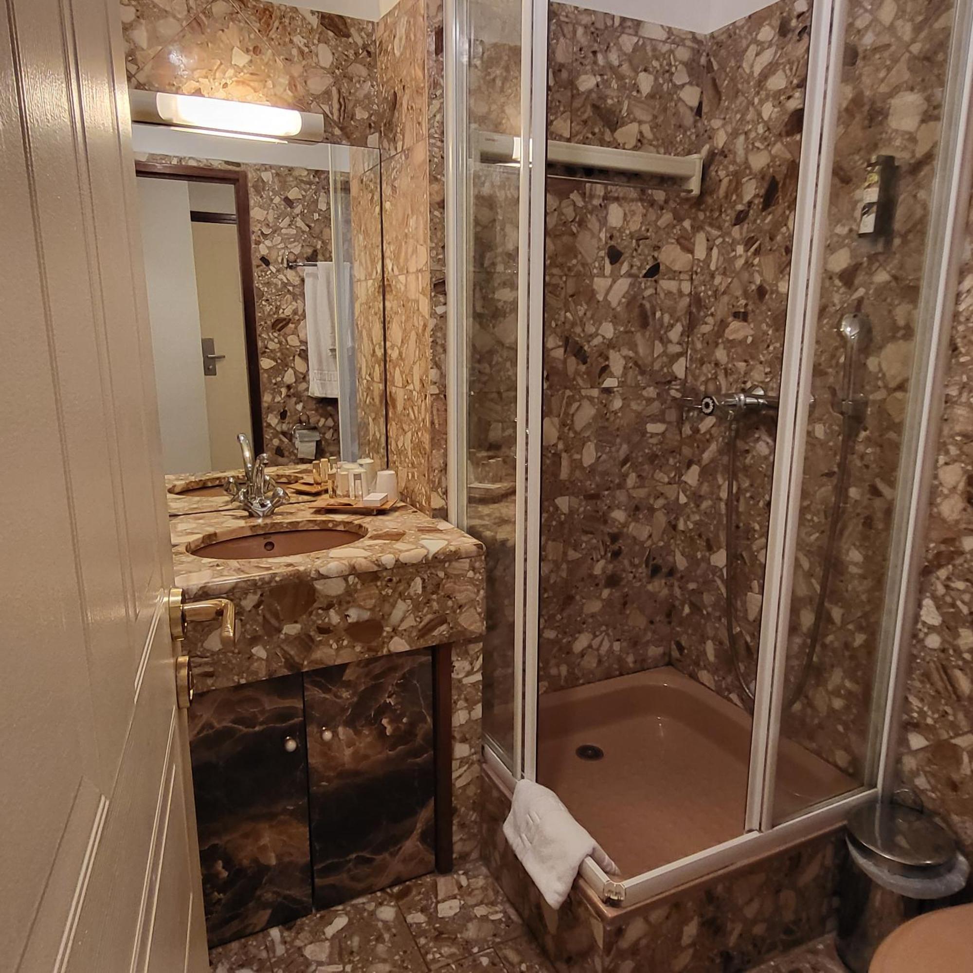 Hotel Amelie บรีดเดอ-เล-แบ็ง ภายนอก รูปภาพ